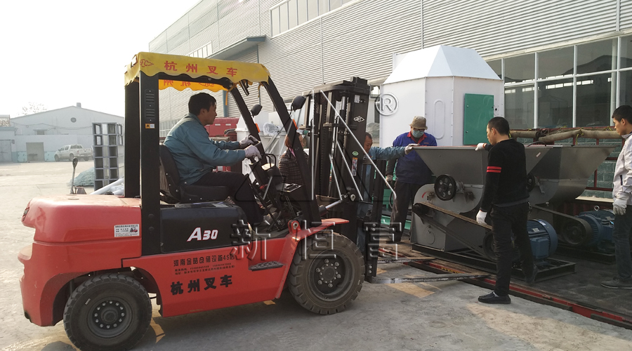 9FQ50-60型多功能粉碎机 9FQ50-60型多功能粉碎机